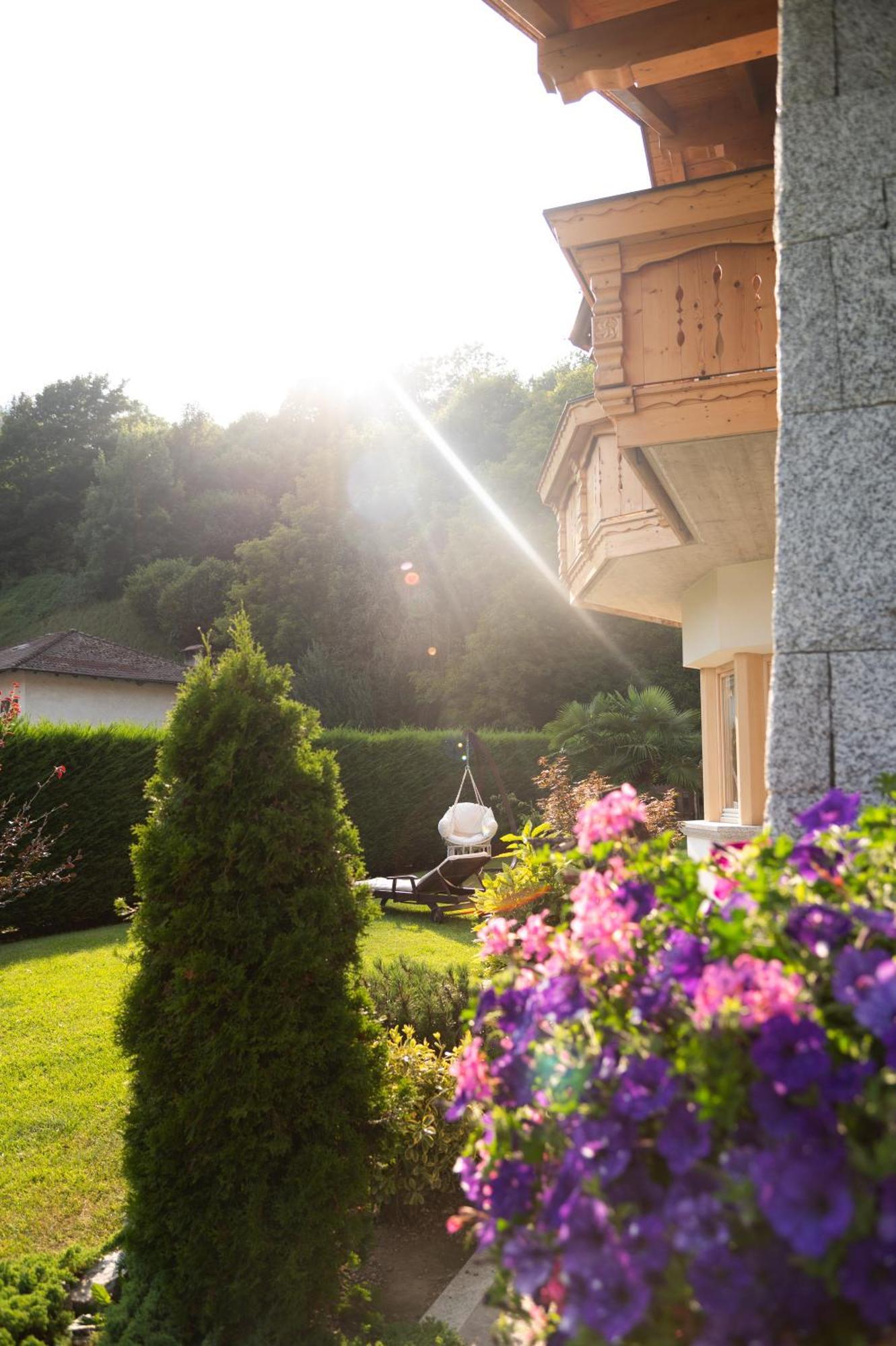 Alfio'S Alpen Suite Roncone Bagian luar foto